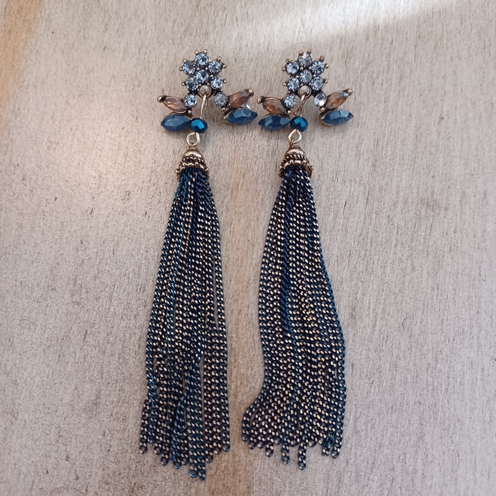 Blue Crystal Rhinestone Chain Tassel Dangle Drop Earrings - Picture 4 of 5